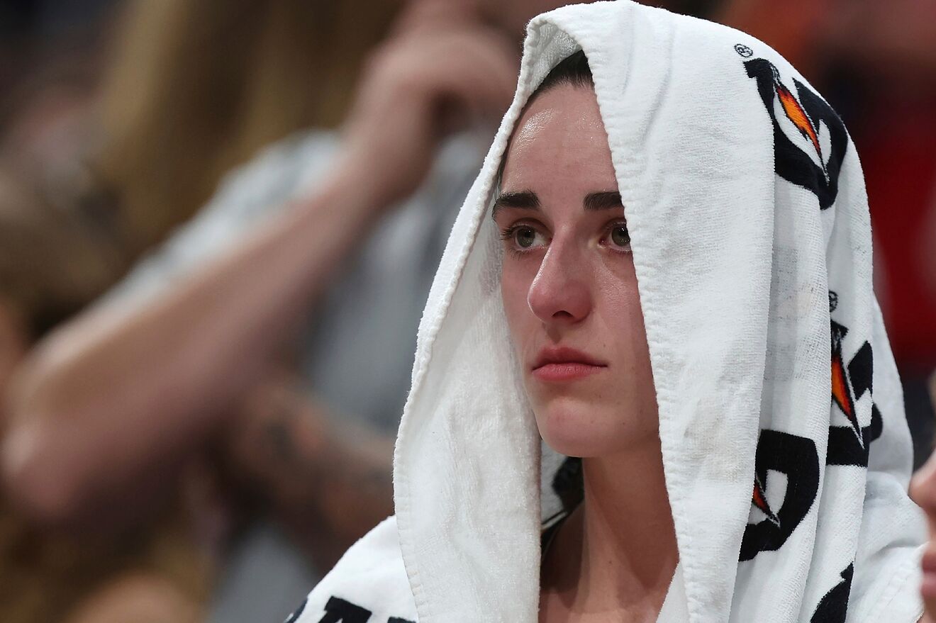 The star guard opens up about losing Bella, her nine-year companion,...