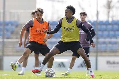 (min-width: 768px) 165px, 98px