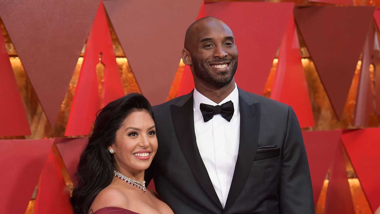 Kobe Bryant (right) and Vanessa Bryant (left)