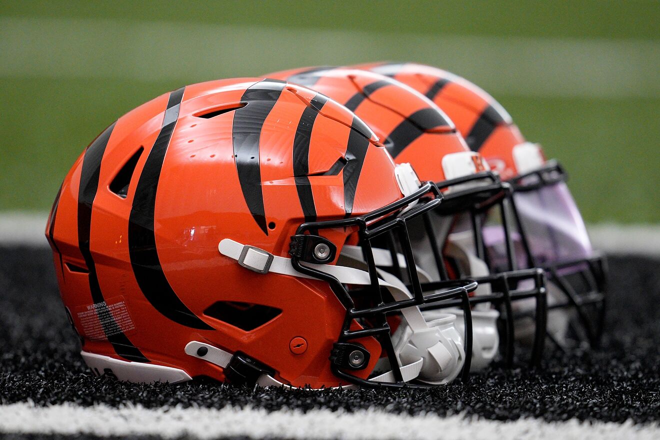 Chris Evans and D'Ante Smith are carted off in agony as Bengals' depth...