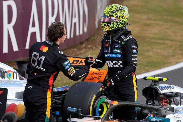 Lando Norris y Oscar Piastri tras el final del GP de Gran Breta�a.