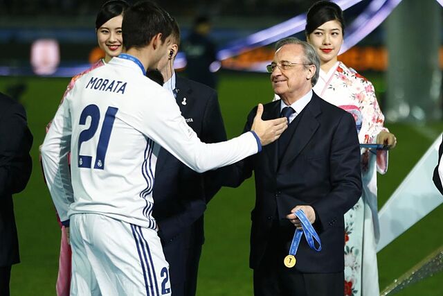 Morata saluda a Florentino P�rez.