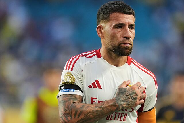 Nicol�s Otamendi, en el Mundial de Clubes con el Benfica