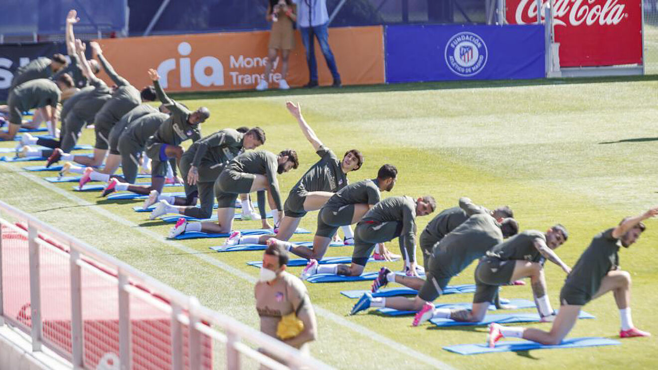 Los jugadores del Atlético en un entrenamiento.