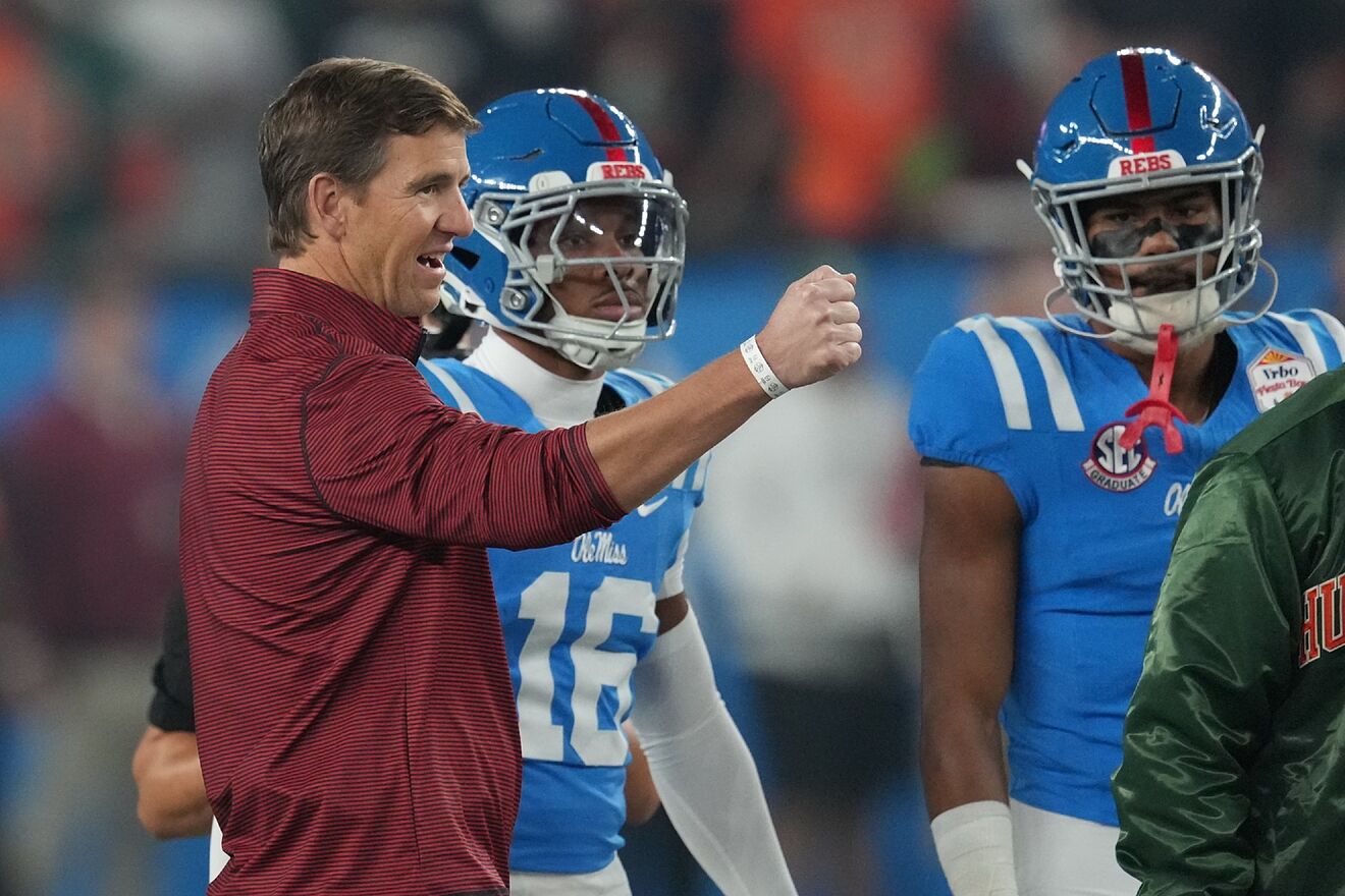 Manning emphasized respect and composure after Miami's controversial...