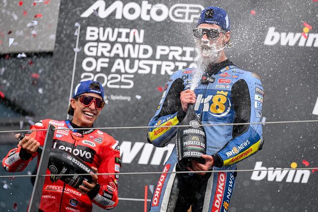 Marc M�rquez y Aldeguer, en el podio de Austria.