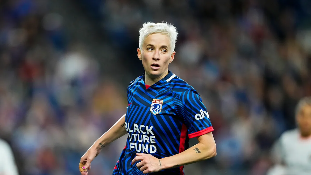 Megyn Kelly warns Megan Rapinoe of a tough backlash after she labeled the men's hockey team "clowns"