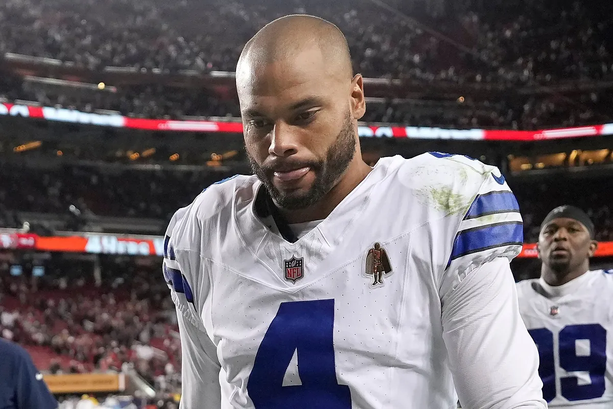 Did Daƙ Prescott subtly sҺade Cowboys defense witҺ comments after Giants loss?