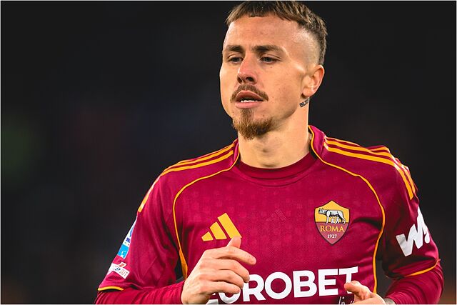 Angeli�o volviendo a jugar con la Roma tras su lesi�n.