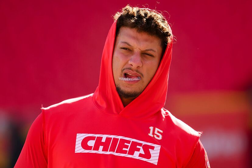 Patrick Mahomes' emotional message after brutal knee injury and the Chiefs' disastrous exit | Marca