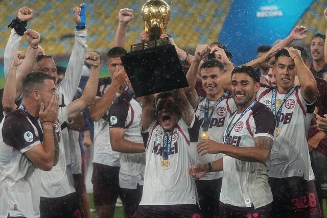 Lan�s le gana la Copa Sudamericana a Flamengo
