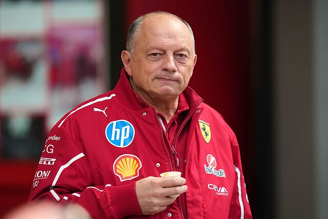 Fred Vasseur durante los entrenamientos libres del Gran Premio de Las Vegas.